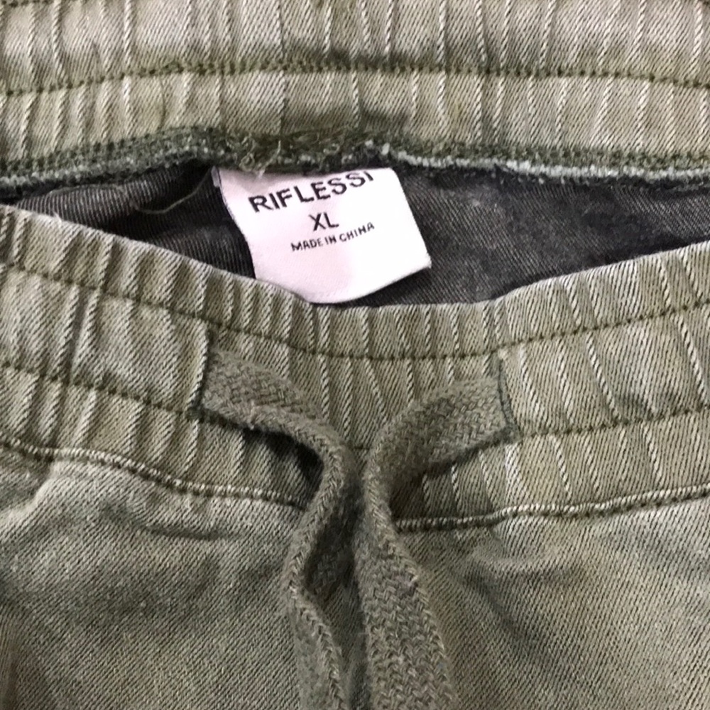 Inseam 27 inches